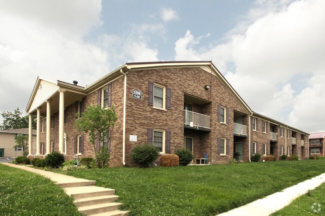 Hartford Place - Hartford Place Apartments
