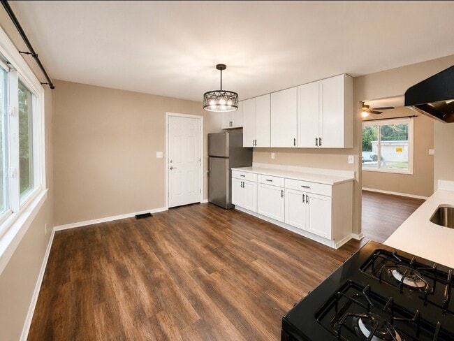 Photo - 1829 Joanna Ave