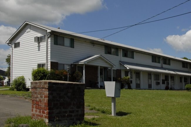 Maplewood Manor - Maplewood Manor Apartments