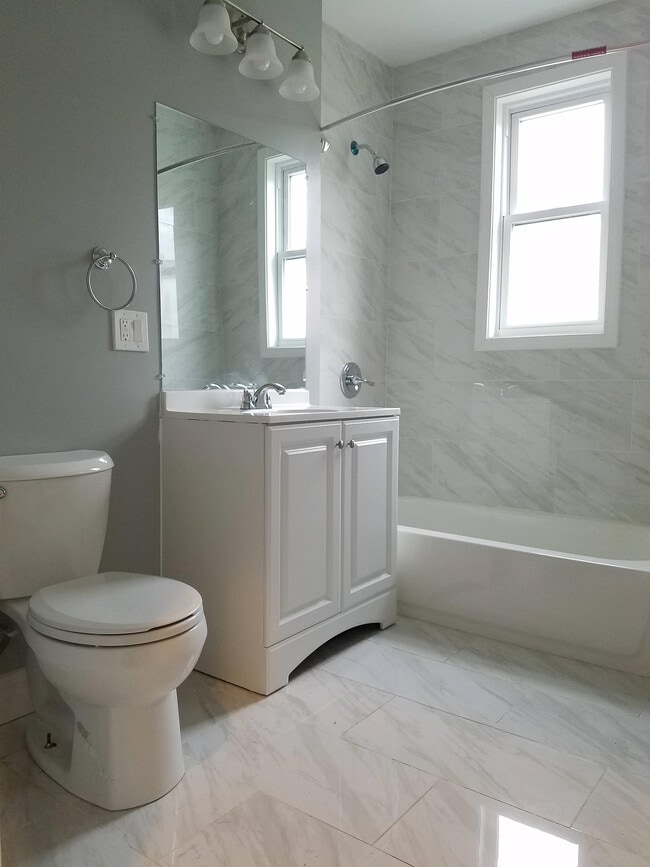 Photo - 424 Bowdoin St Unidad 1