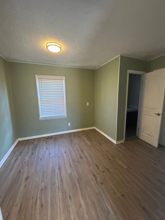 Photo - 4020 N 57th St