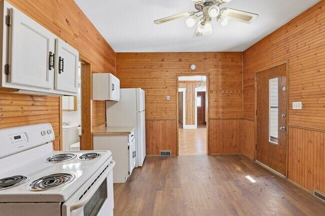 Photo - 1028 S 14th St Unidad Lower