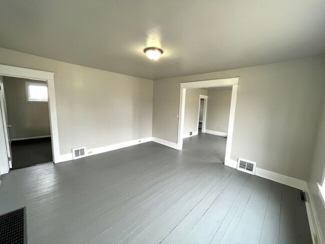 Photo - FIVE BEDROOM HOUSE !!. Just a four-minute ...