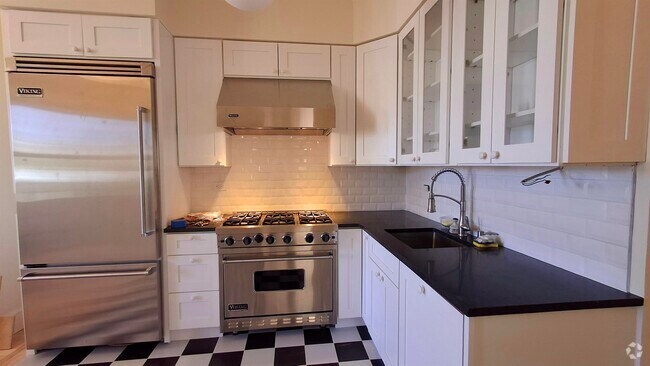 Building Photo - 929 Garden St Unit 5R Rental