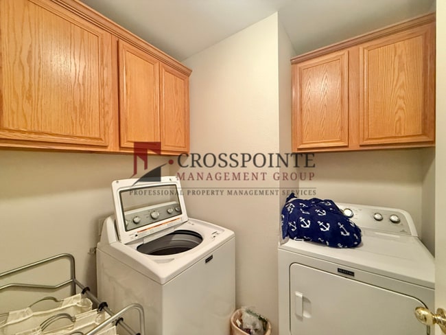 Photo - Coming Soon! 3 Bedroom 2 Bathroom Duplex in Flint!