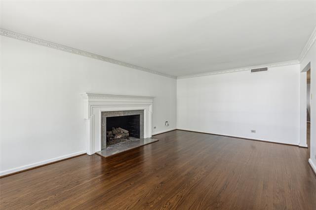 Photo - 4421 University Blvd