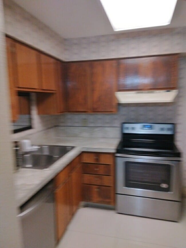 cocina - 9350 Country Creek Dr Unidad 63