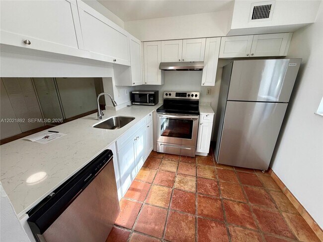 Photo - 110 Gardens Dr Unit 203