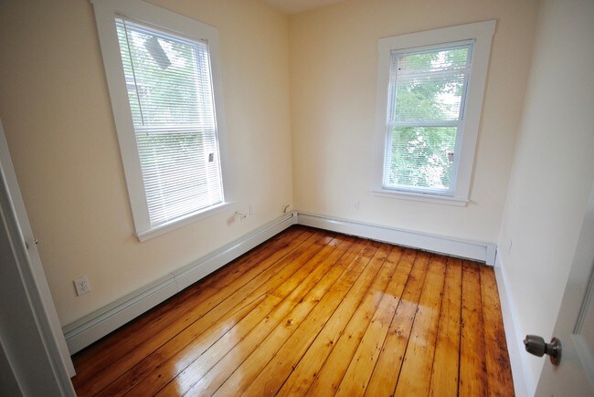 Photo - 154 Bennington St Unit 2