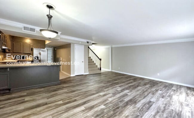 Photo - 684 Idlewild Cir