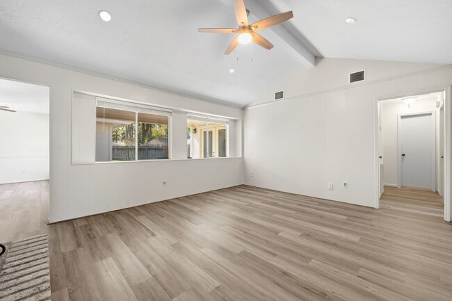 Photo - 25407 Lancewood Dr