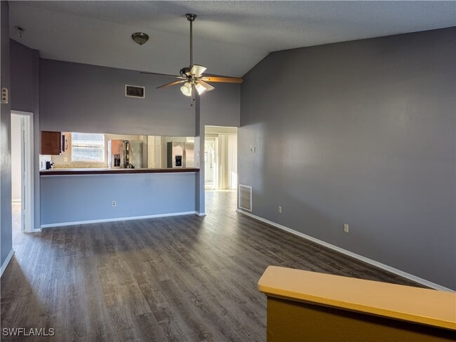 Photo - 1907 Dartford Ct