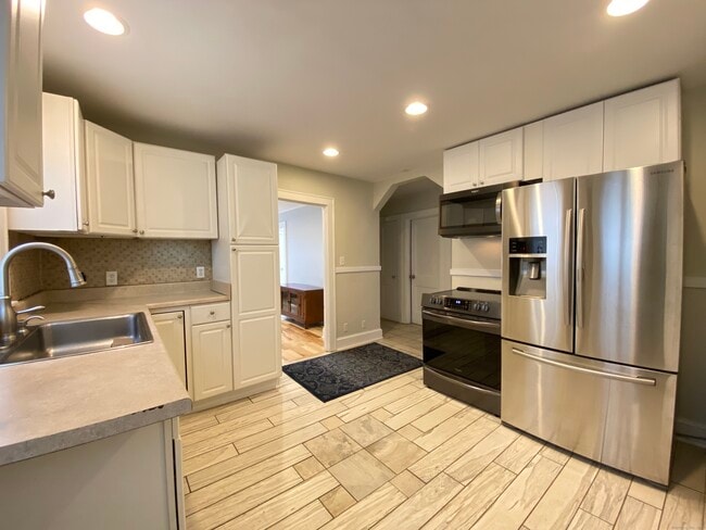 Photo - 143 Calhoun St Unit 1st Floor