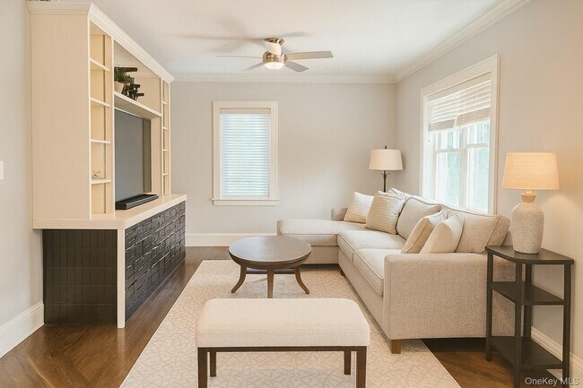 Photo - 9 9th St Unit 1st Floor