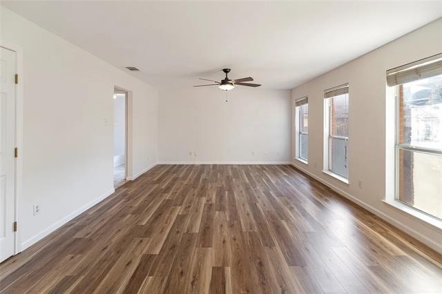 Photo - 813 Silverbrook Dr