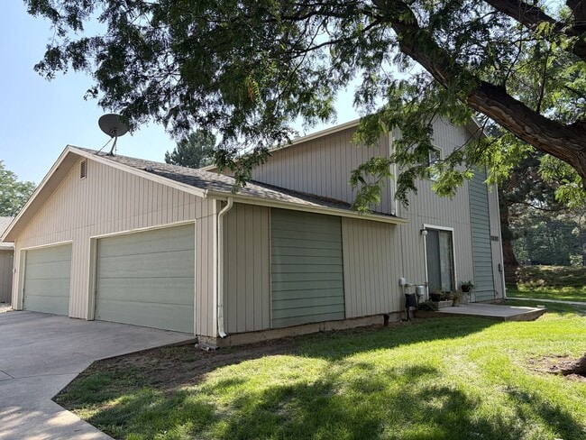 Photo - 1031 Davidson Dr Unit D