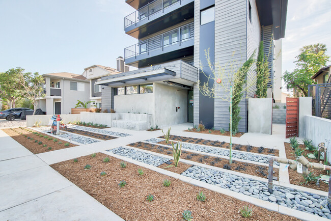 Building Photo - The Residences at 3954 Kansas Rental