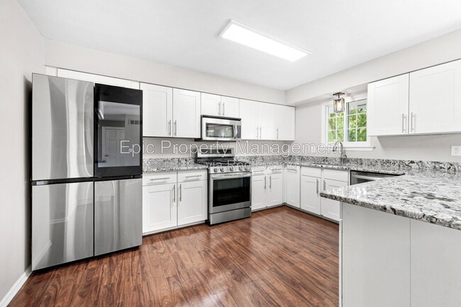 Photo - 2233 Brookhaven Rd