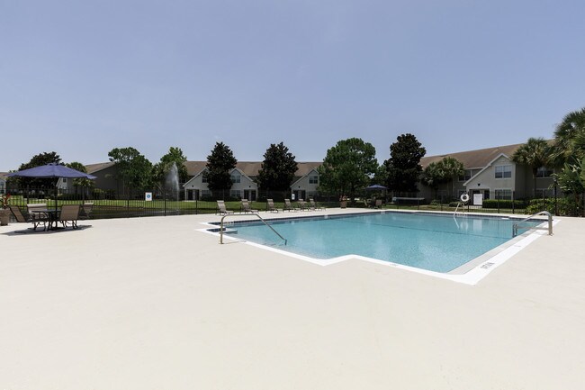 Photo - Centre Court Apartments