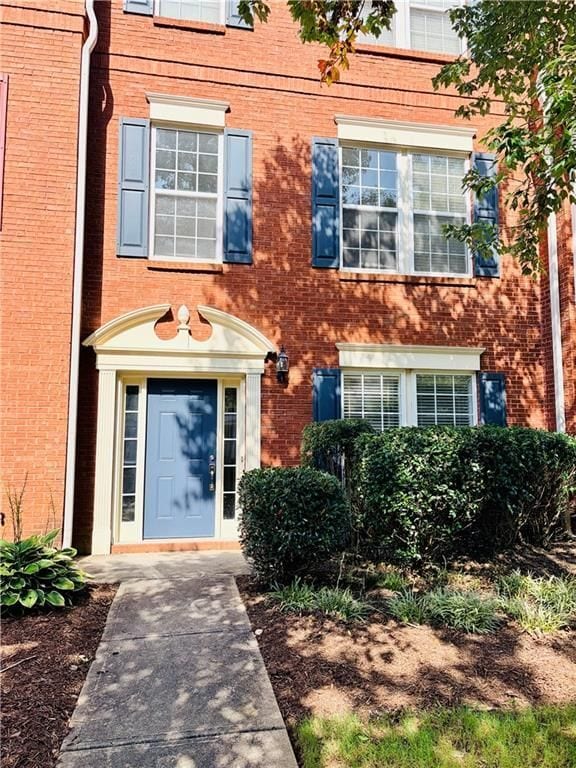 Building Photo - 3329 Chastain Gardens Dr NW