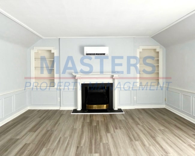 Building Photo - 1014 Dixie Hwy Unit Upper Rental