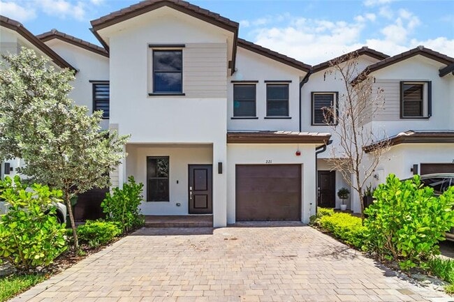 Photo - 221 SW 159th Way