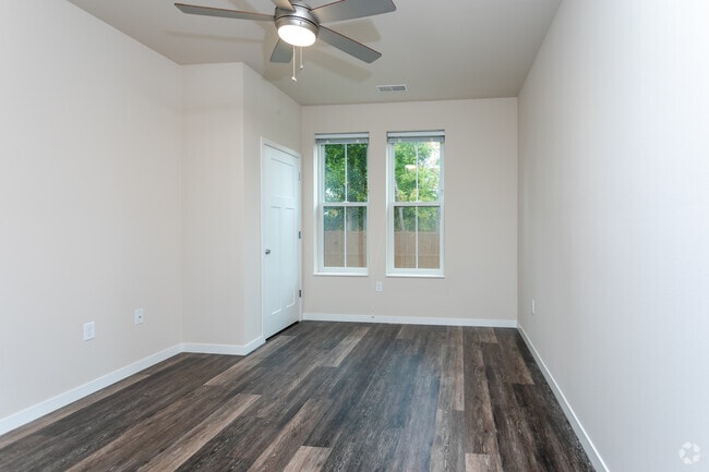 2BR, 2BA - The Gordon