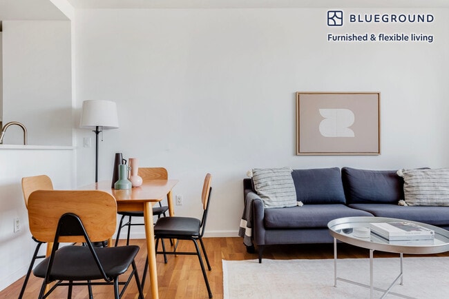 Photo - 635 W 42nd St Unit FL29-ID1477