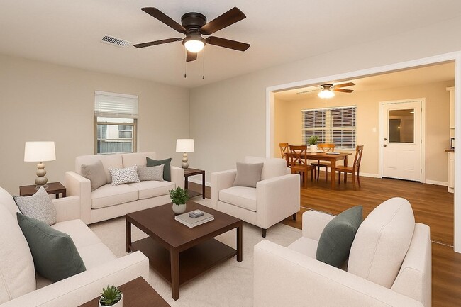 Photo - 503 Carrell St