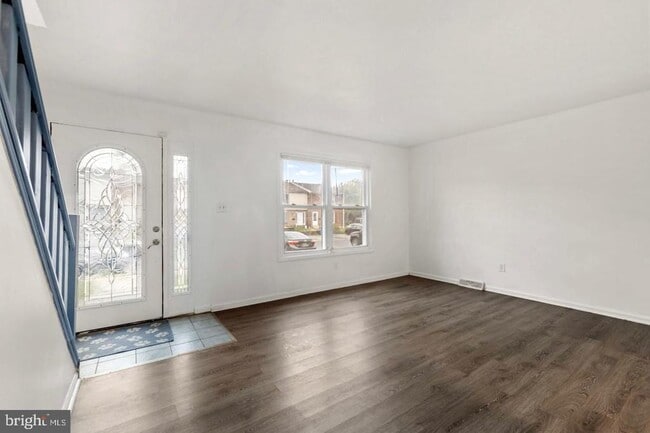 10 Clipper Ct