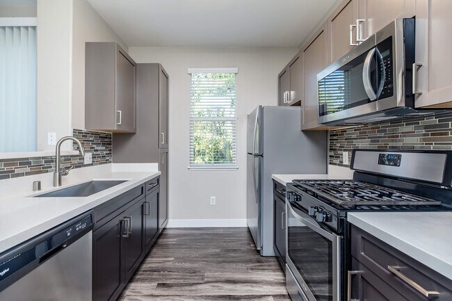 Bellecour Way Apartment Homes