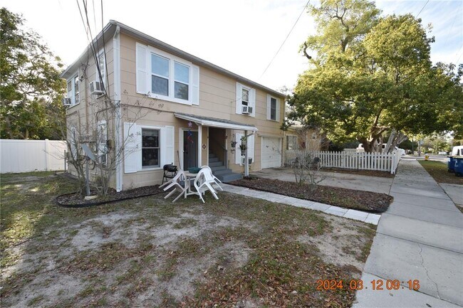 Photo - 1156 Sunset Point Rd Unit B