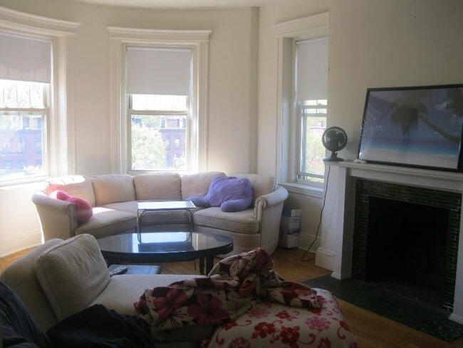 Photo - 1788 Beacon St Unit 7
