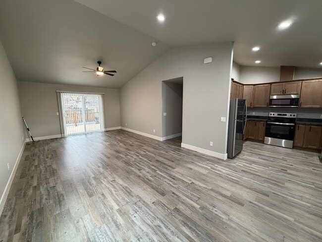 Photo - 1331 Lynn Ave