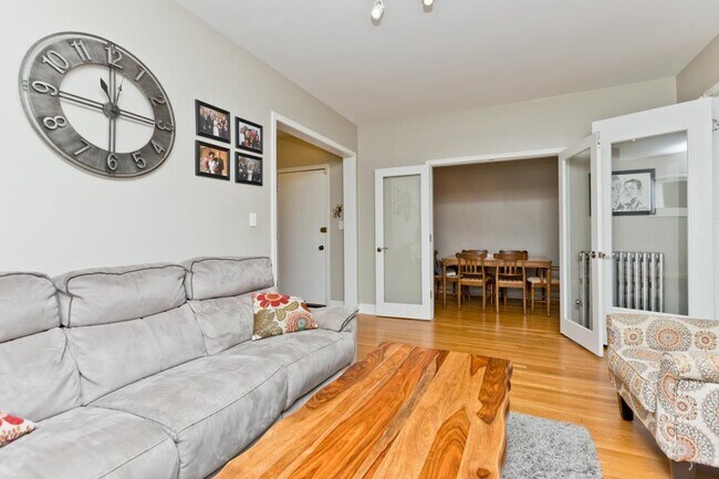 Photo - 2 bedroom in Chicago IL 60657 Unit 1