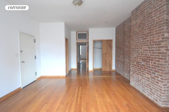 Photo - 11-51-51 44th Dr Apartment