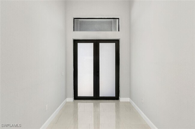 Photo - 2435 Tropicana Parkway W