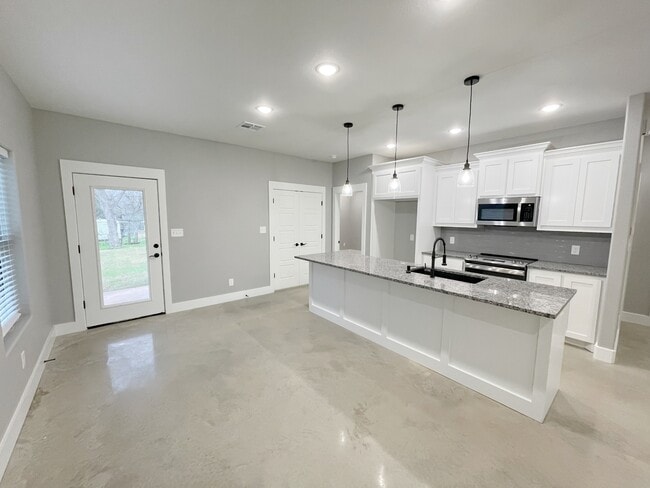 Photo - 122 Harrison St