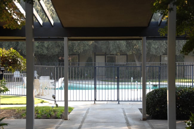 Photo - Ashlan Terrace