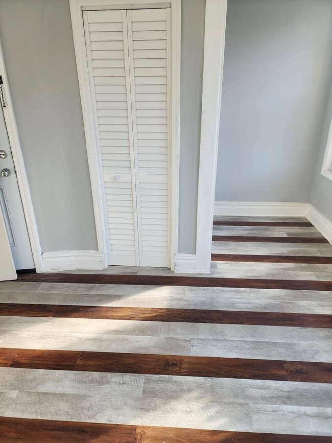 Photo - 30 Schuyler Ter Unidad B