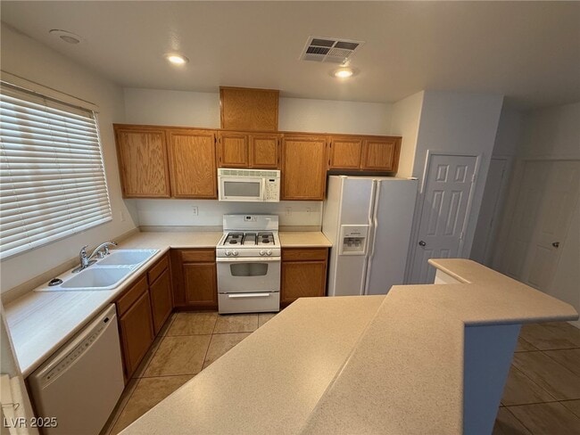 Photo - 6128 Pine Villa Ave Unit 102