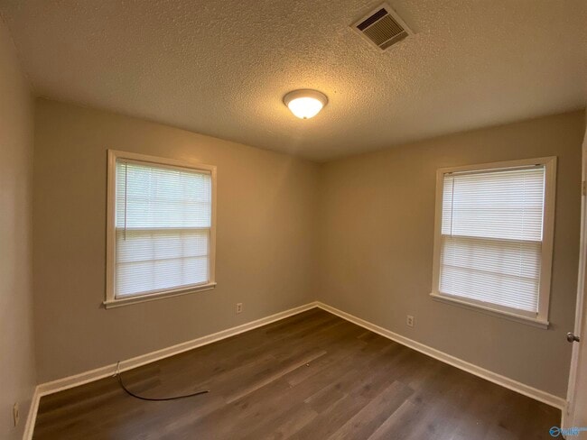 Photo - 4406 Gazette Dr SW