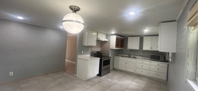 Photo - 1308 E Roosevelt Ave