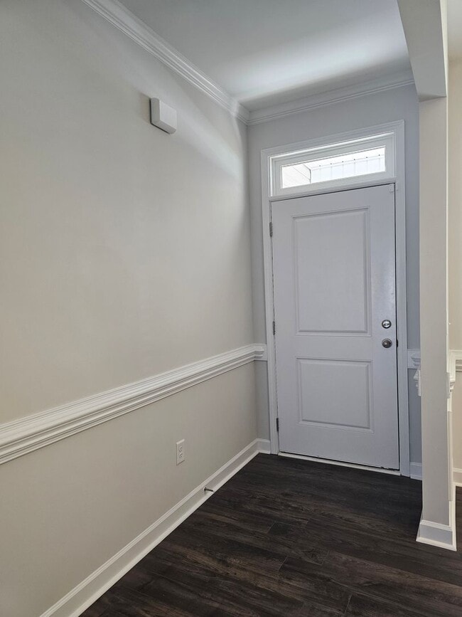 Photo - Like New Home featuring 4 Bedrooms, a Loft, and a fully fenced Yard!