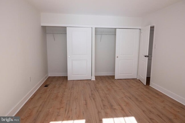 Photo - 2201 Strahle St