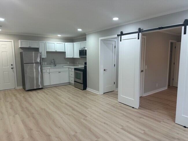137 N Center St Unit 2