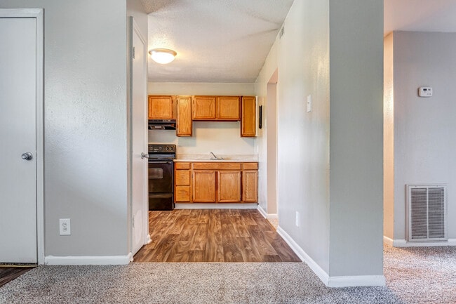 Rolling Hills Apartments