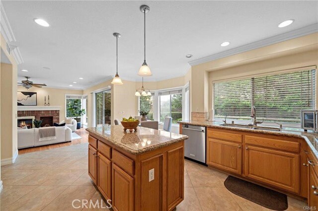 Photo - 2811 N Roxbury St