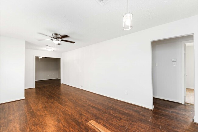 Photo - 3122 Sunnydale Dr