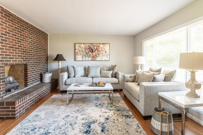 Photo - 104 Old Montevallo Rd